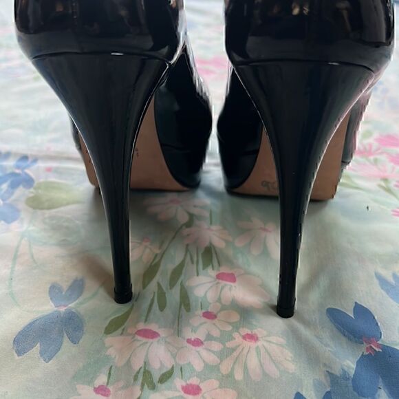 Stuart Weitzman Platform Stiletto Heels - Picture 3 of 16